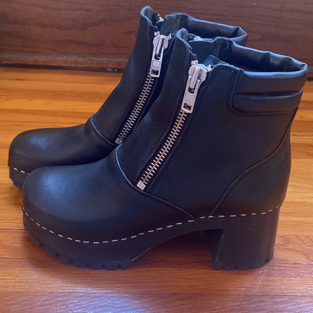 Swedish Hasbeens black biker bootie size 39